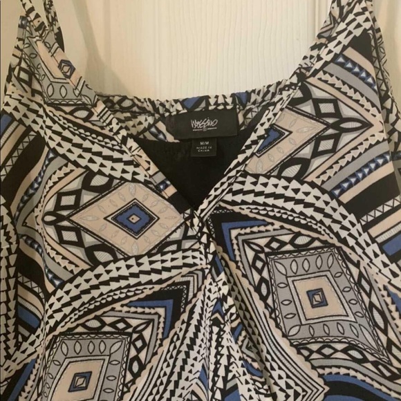 Ladies Geometrical Design Romper - Picture 2 of 4
